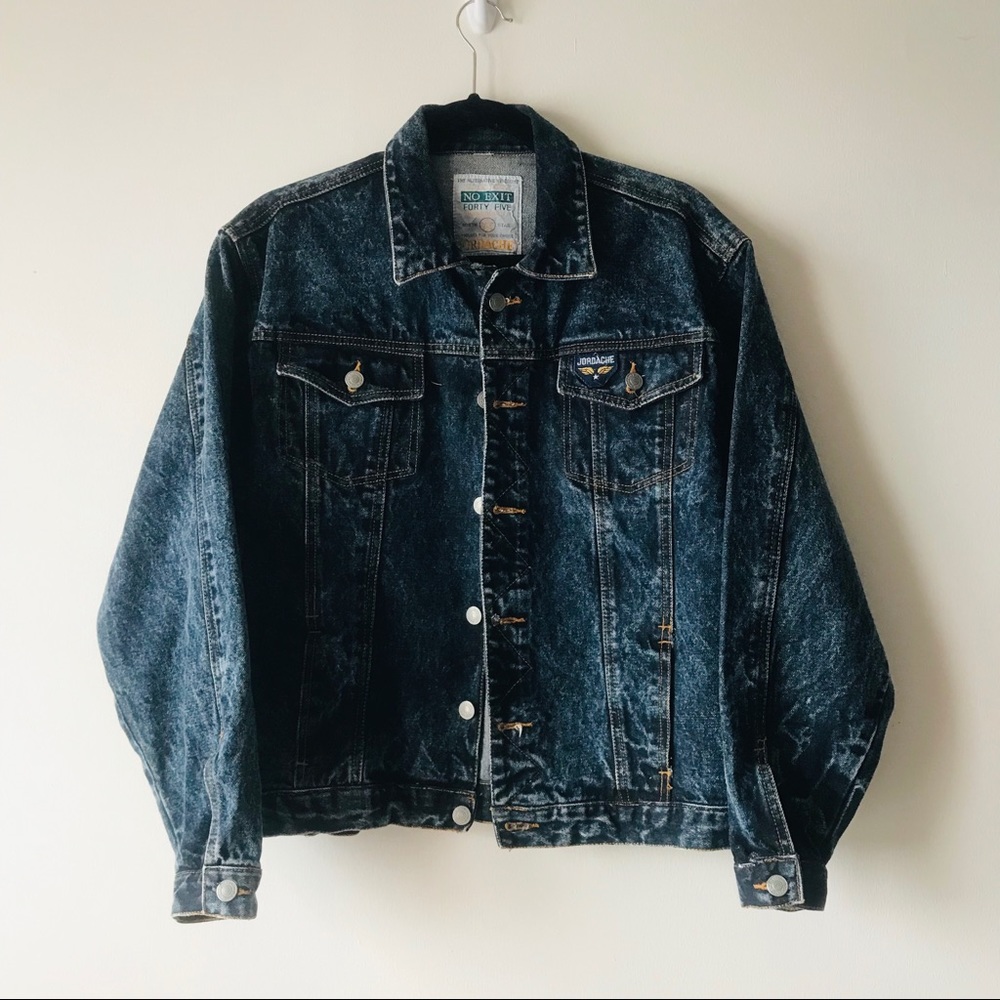 ✨Vintage Acid Wash Jean Jacket✨